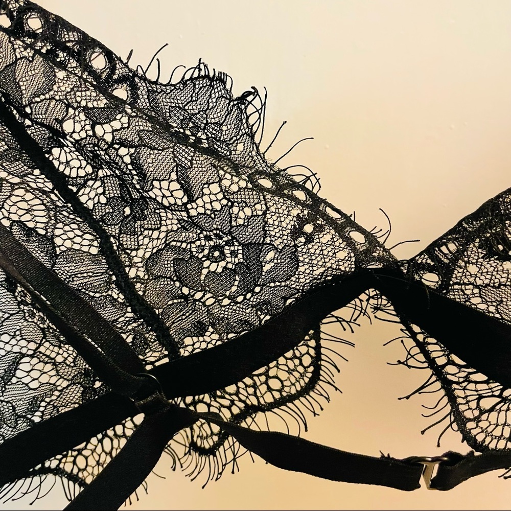 Lace Bralette - Picture 6 of 9